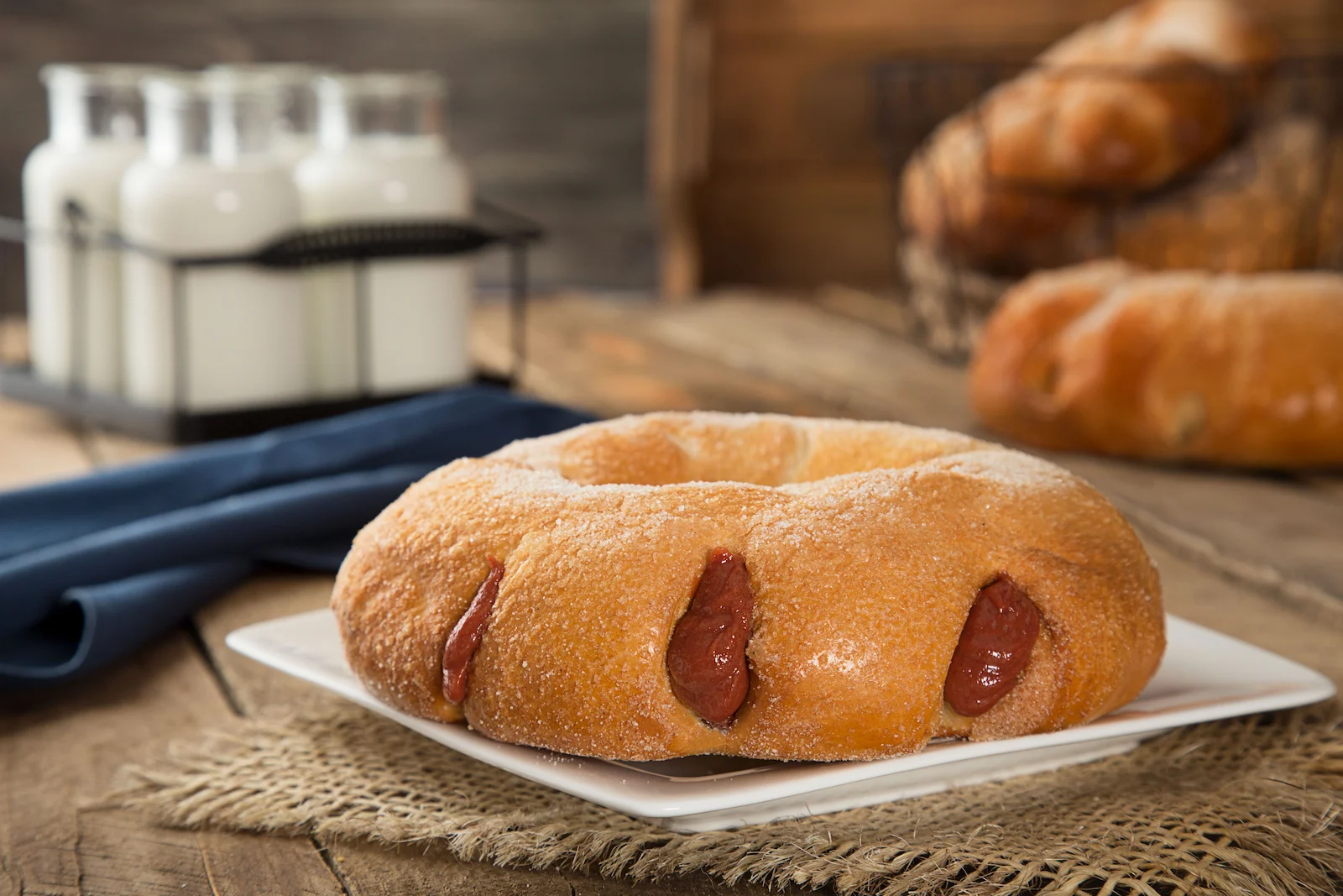 Guava Ring-Shaped Bread